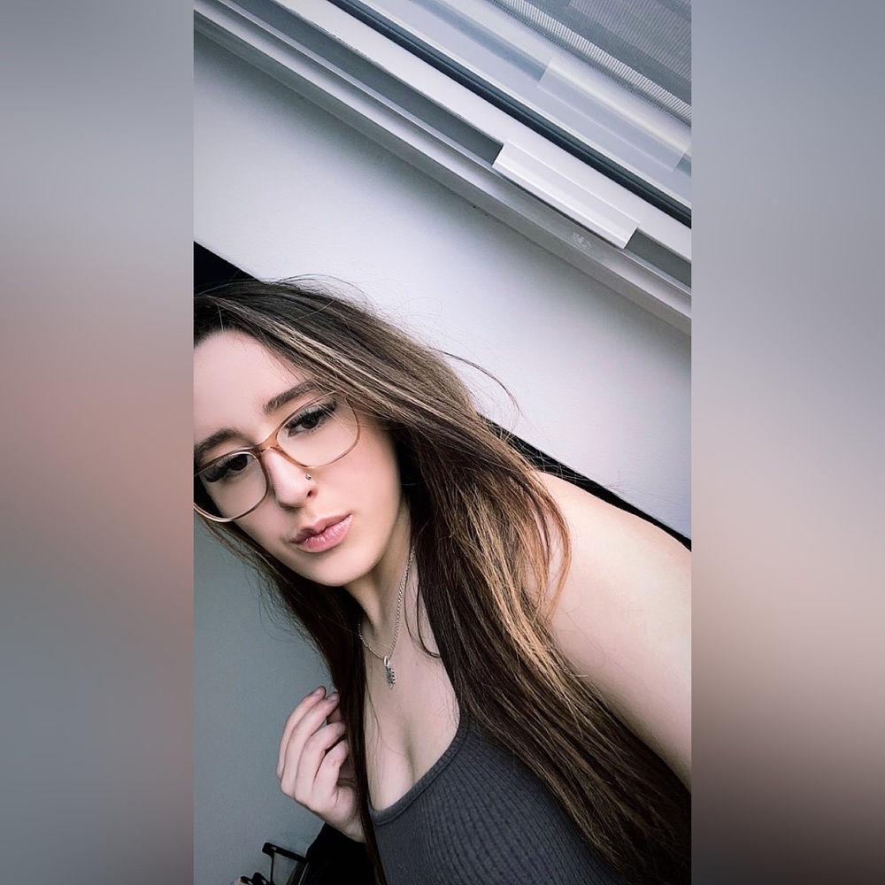 Meet your Posher, Cortney